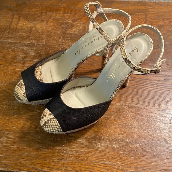 Bettye Muller Black and Tan Snakeskin Open Toe Heeled Sandals. Sz 38.5. (8) - Picture 1 of 14